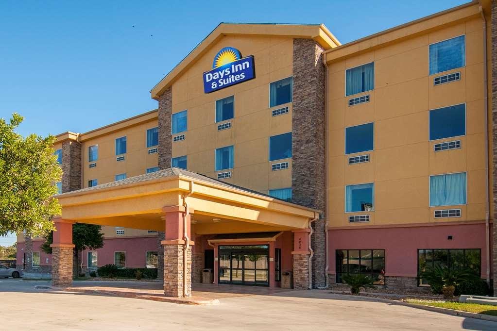 Days Inn & Suites By Wyndham San Antonio Near Frost Bank Center Luaran gambar