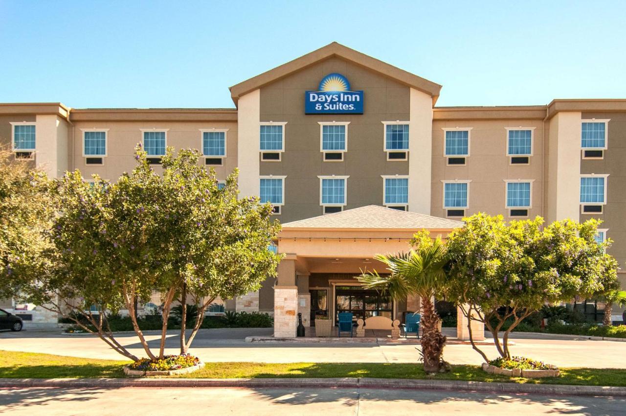 Days Inn & Suites By Wyndham San Antonio Near Frost Bank Center Luaran gambar
