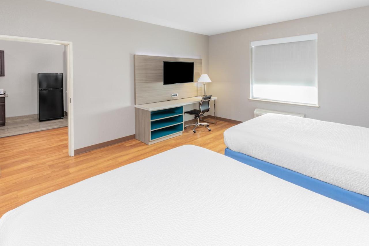Days Inn & Suites By Wyndham San Antonio Near Frost Bank Center Luaran gambar