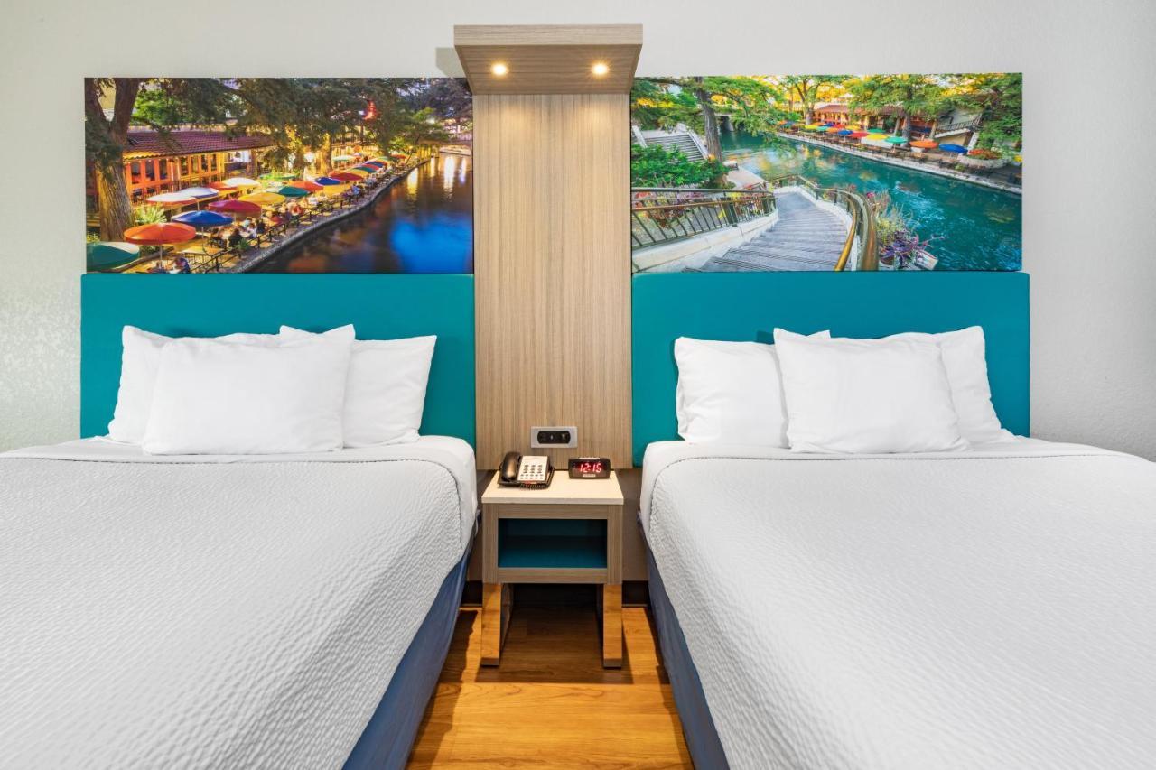 Days Inn & Suites By Wyndham San Antonio Near Frost Bank Center Luaran gambar