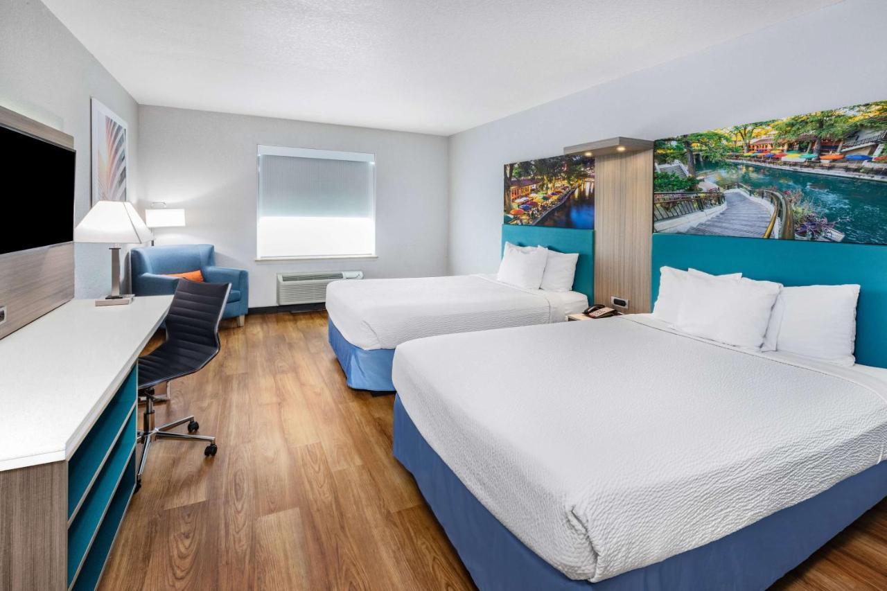 Days Inn & Suites By Wyndham San Antonio Near Frost Bank Center Luaran gambar